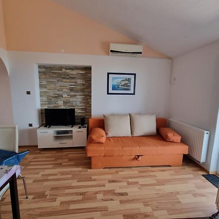 Apartments Katarina 슈므리카 객실 사진