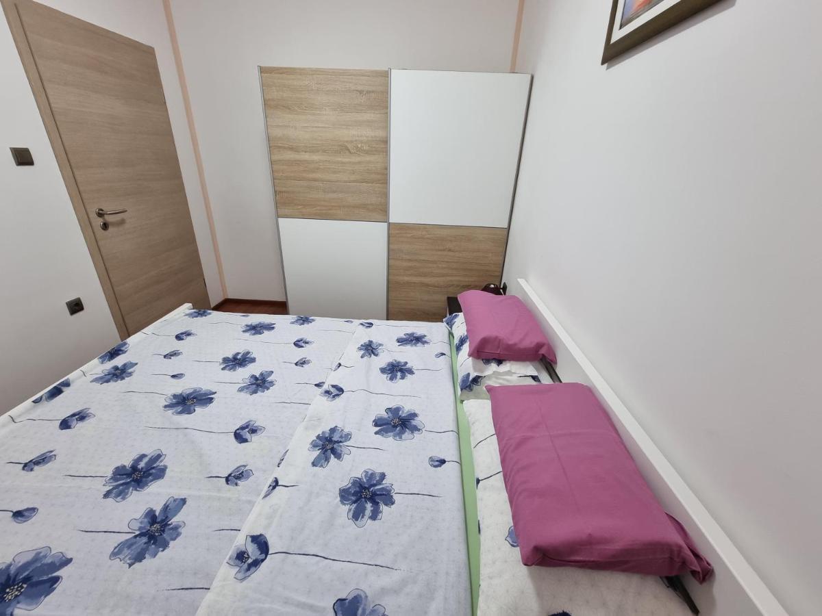 Apartments Katarina 슈므리카 외부 사진