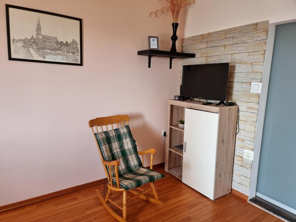 Apartments Katarina 슈므리카 외부 사진