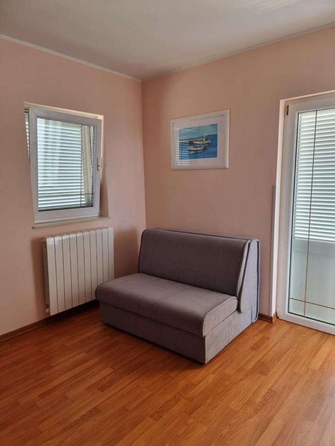 Apartments Katarina 슈므리카 외부 사진