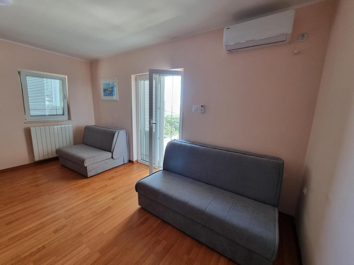 Apartments Katarina 슈므리카 외부 사진