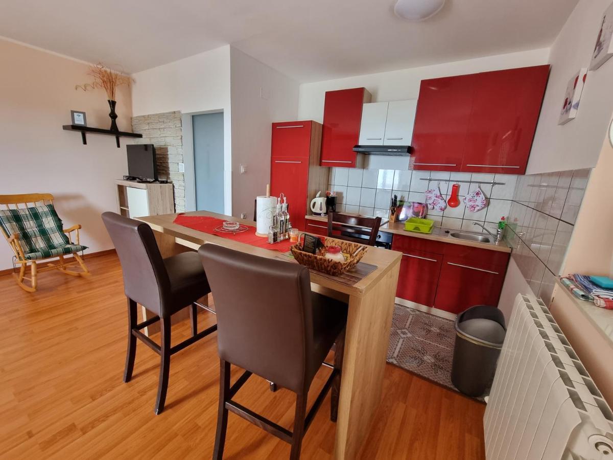 Apartments Katarina 슈므리카 외부 사진